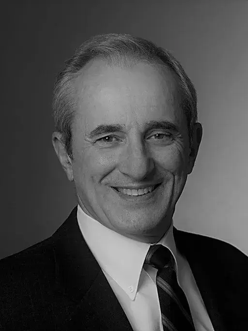 Dennis Chookaszian — Senior Advisor — Corporate Governance, Private Investment & Tech at Aurora Macro Strategies